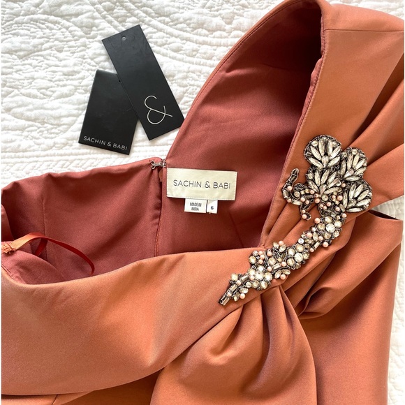 Sachin & Babi Ines Formal Gown in Copper size 6 - Picture 4 of 15